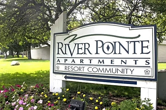 River Pointe Photo 1