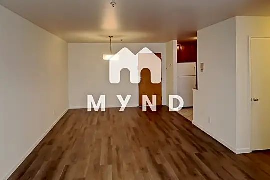 9700 Mountain Blvd Apt 16 Photo 2