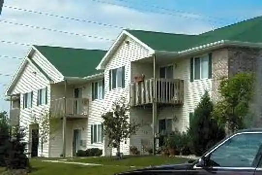 225 S River Blvd Photo 2