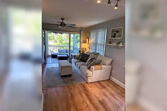 113 Golf Club Dr Photo 2