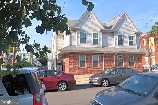 1603 W Norris St Photo 1
