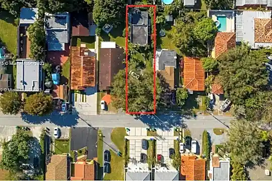 2222 SW 57th Ct #2222 Photo 2