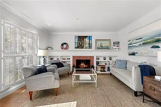 124 Crystal Ave Photo 1