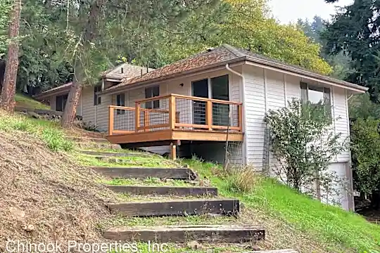 3791 Onyx St Photo 2