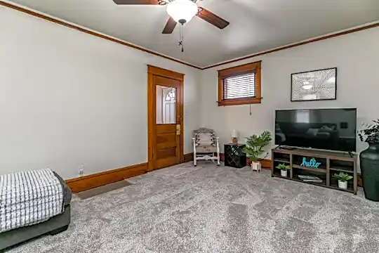 2012 K St SW Photo 2