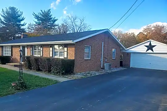 17530 Swann Rd Photo 1