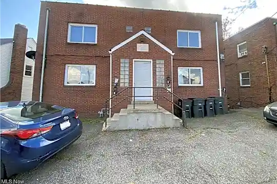 2612 Sunset Blvd Photo 1