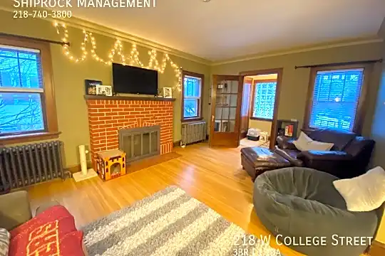 218 W College Street Photo 1