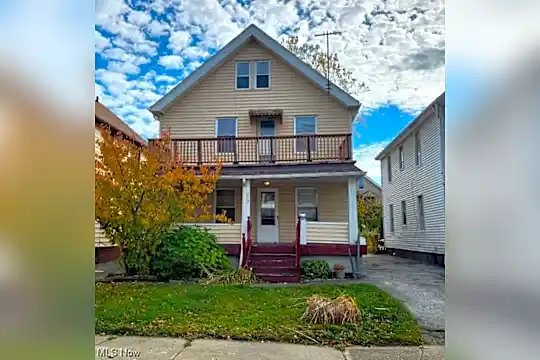 16424 Braddock Ave #DOWN Photo 1