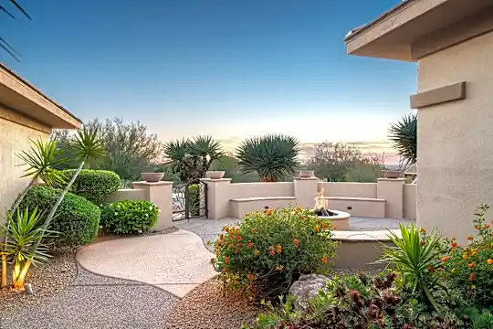 11416 E Autumn Sage Dr Photo 2