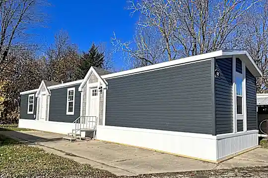 12 Eagle Dr Photo 1