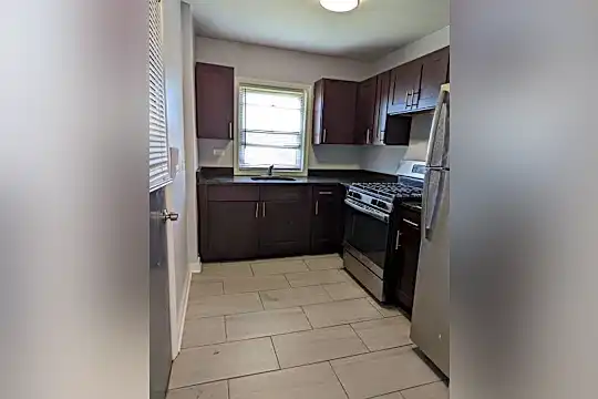 4208 S Michigan Ave Photo 2