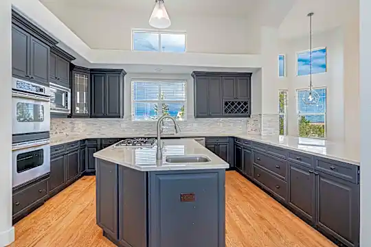 6425 Tremolite Dr Photo 1