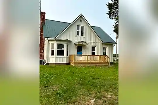 17241 Hopewell Rd Photo 1