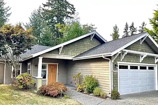 19443 NE Larson Ct Photo 1