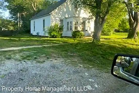 614 S Cherry St Photo 1