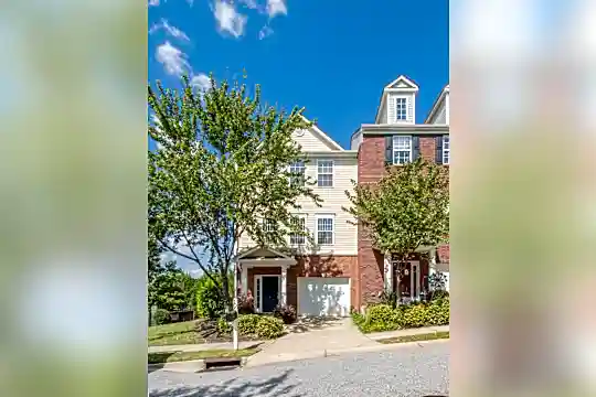 106 Forsythia Dr Photo 2