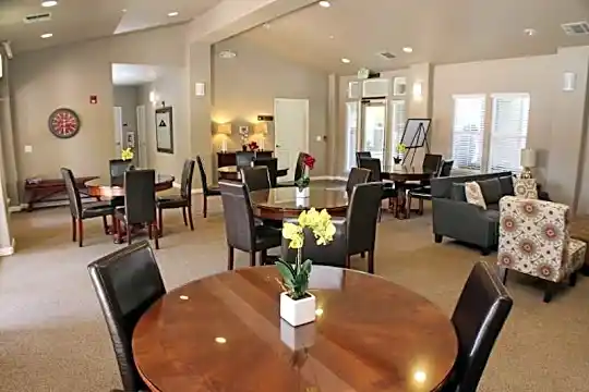 The Verandas Senior Community Photo 2