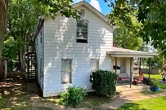 518 Lincoln Way W #3 Photo 1