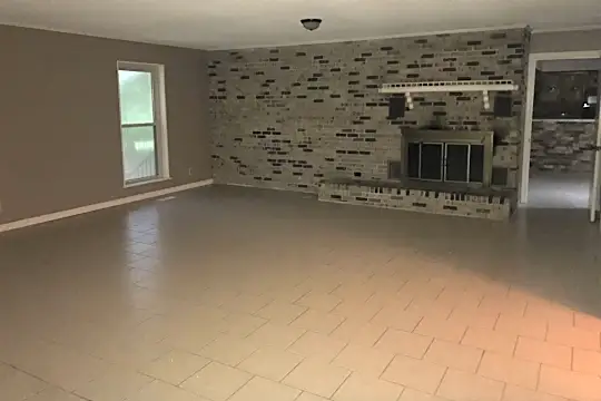 3205 Finch Rd Photo 2