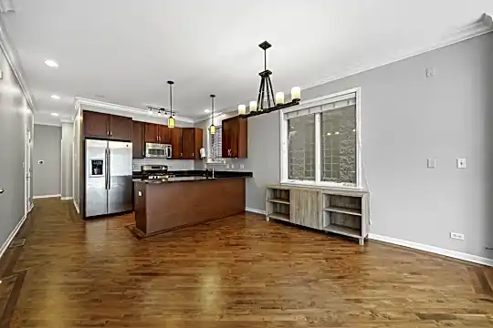 1751 N Artesian Ave #2 Photo 2
