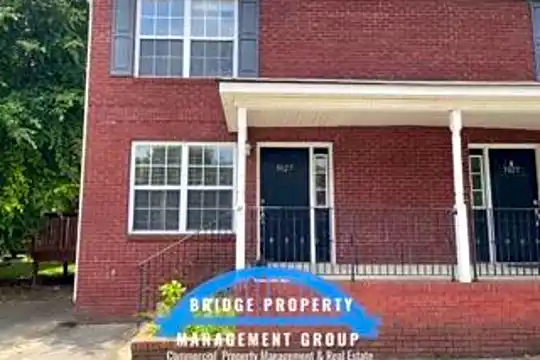 3027 Barney's Ln NE Photo 2