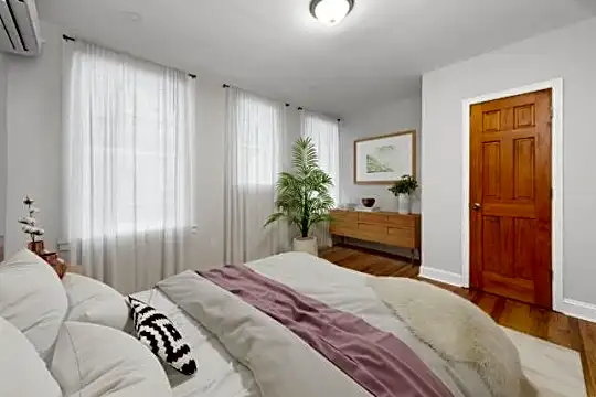 392 Adelphi St Photo 1