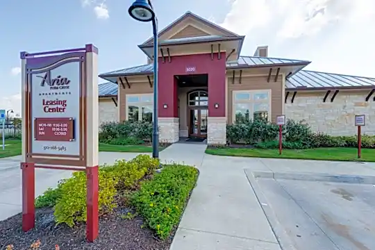 Aria Plum Creek Apartments Photo 1
