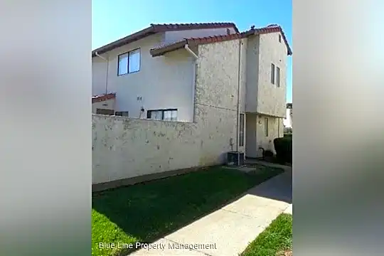 8 Madrid Ln Photo 2