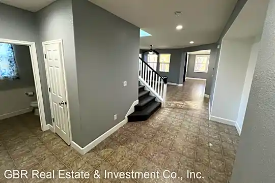 5193 Maestro Way Photo 2