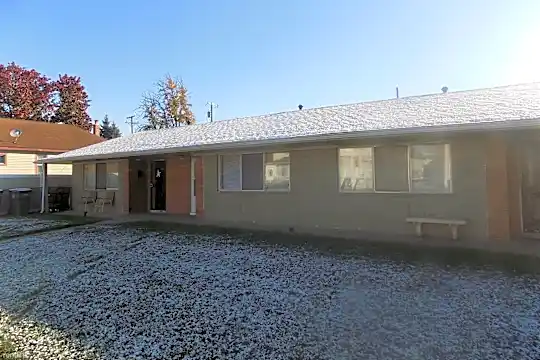 4577 5th St Photo 1