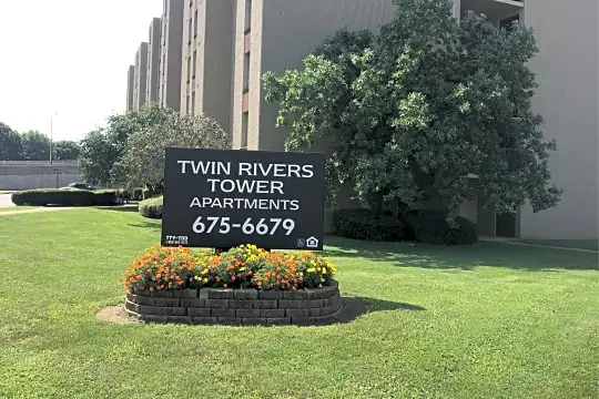 Twin Rivers Tower Photo 2