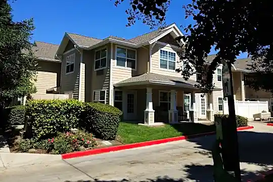 Dale Commons Photo 1