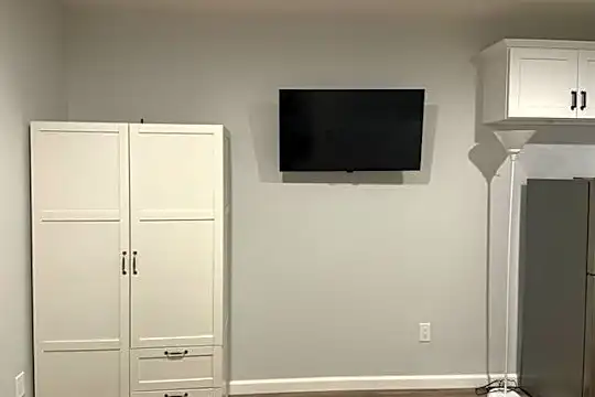 Livingroom TV1.jpg