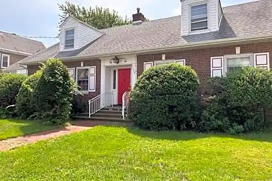148 Avenue C Photo 1