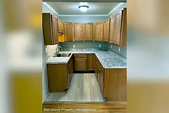 170 Conant St Photo 2