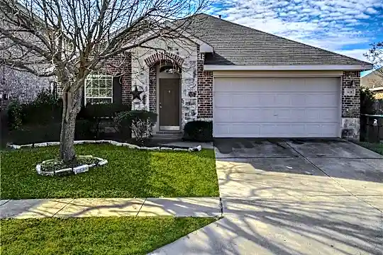 1428 Canary Dr Photo 1
