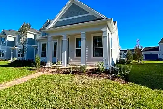 46 Samantha Ct Photo 2