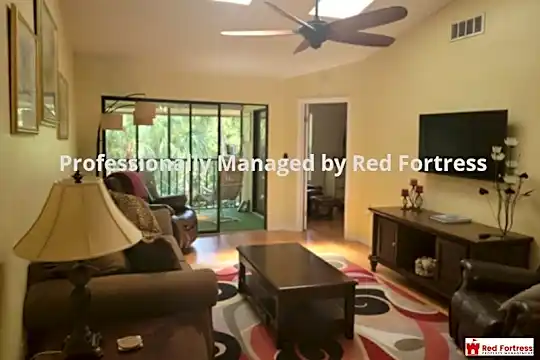15076 Parkside Dr, #6 Photo 2
