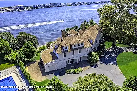160 Portland Rd Photo 2