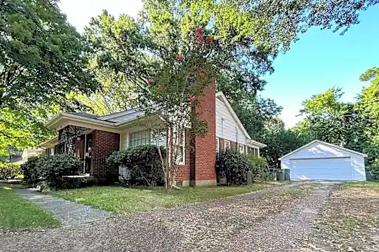 3458 Northwood Dr Photo 2