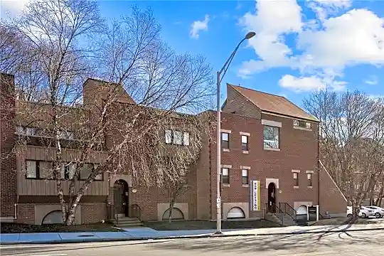 73 Charles St Photo 1