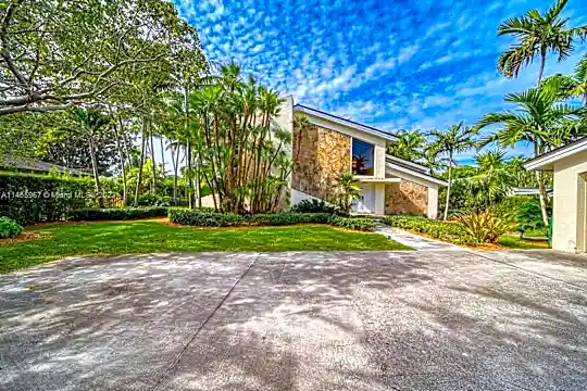 14540 Sailfish Dr Photo 2