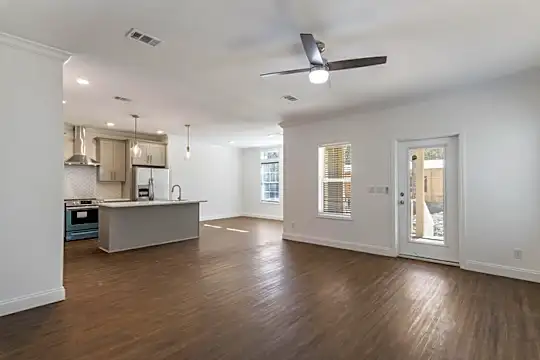 56 4th St Photo 1