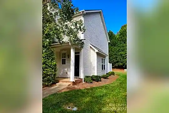 218 Township Dr Photo 1