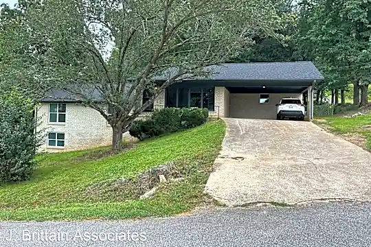 317 Michael Dennis Dr Photo 2