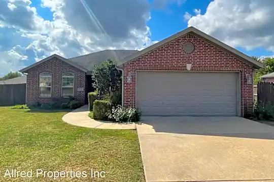4145 W Mahogany Dr Photo 1