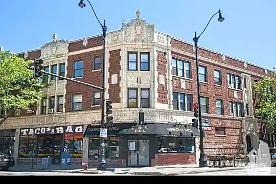4601 N Lincoln Ave Photo 1