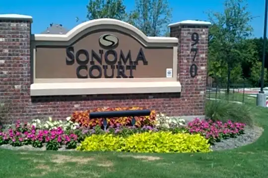 Sonoma Court Photo 1