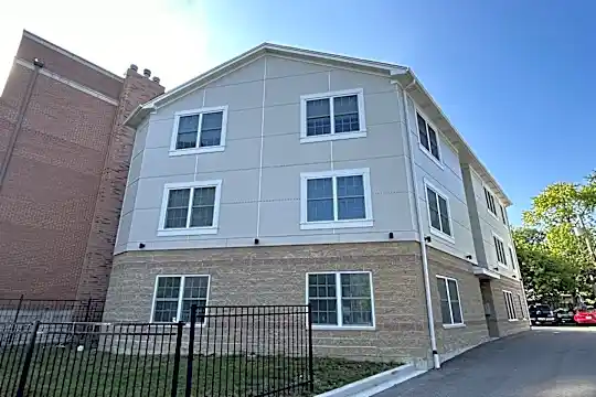 7441 N Rogers Ave #1B Photo 1